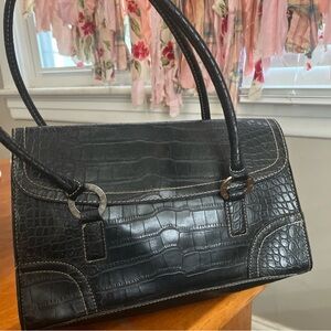 Tommy Hilfiger Black Leather Small Baguette Shoulder Bag